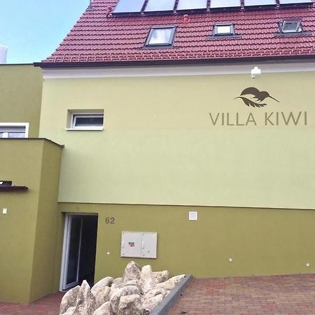 Villa Kiwi Mikulov Exteriör bild